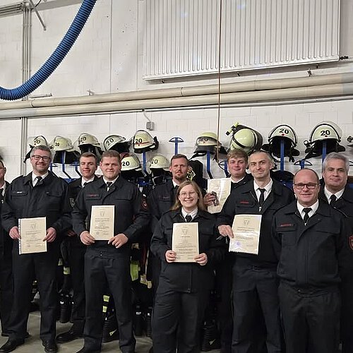 Photo shared by Freiwillige Feuerwehr Dortmund Nette on November 27, 2025 tagging @feuerwehrdortmund, and @jugendfeuerwehr20_do_nette. May be an image of text.